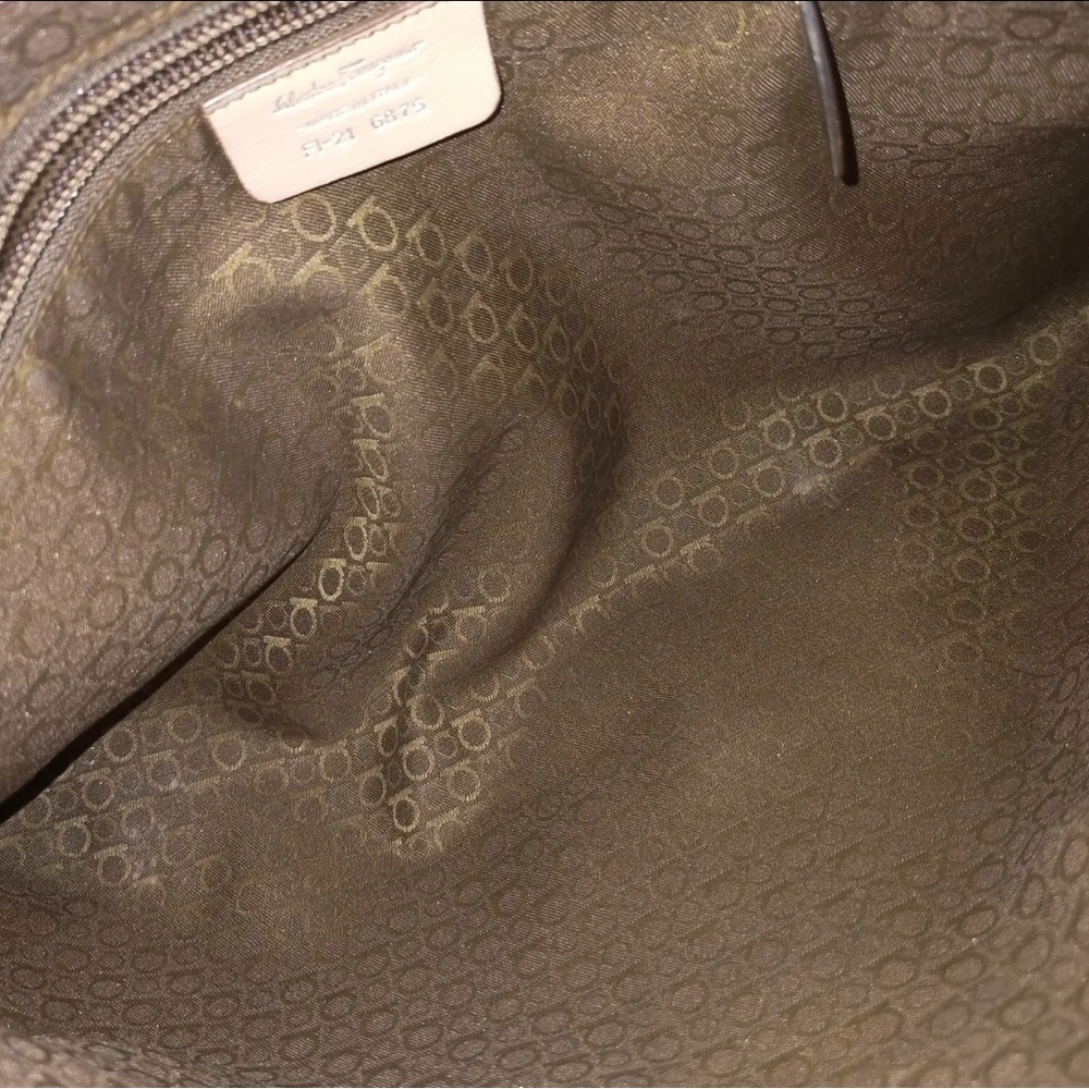 Salvatore Ferragamo Hand Bag Beige - Picture 6 of 6